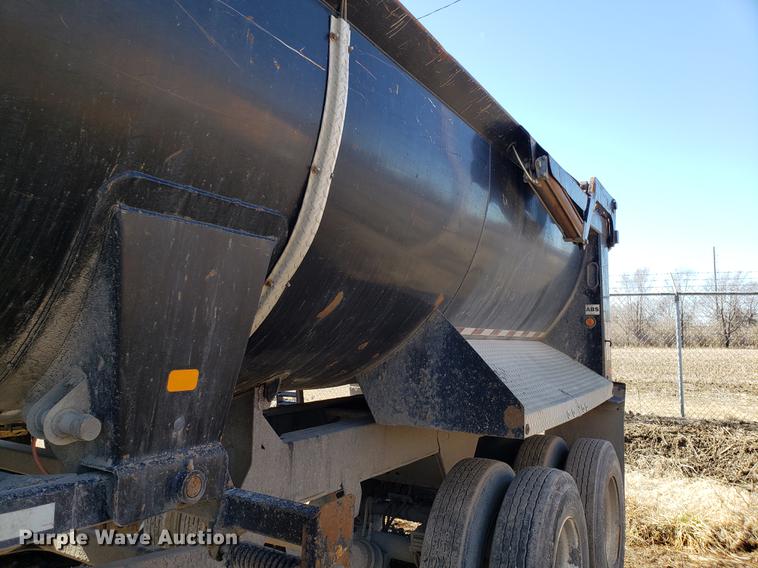 image for item DD3973 2009 Clement RKH52625 end dump trailer