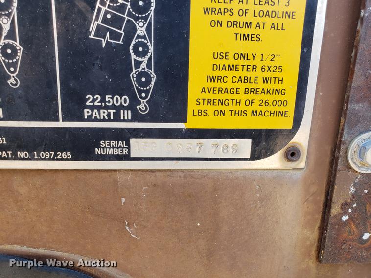 image for item DD3975 1987 Ford F800 crane truck