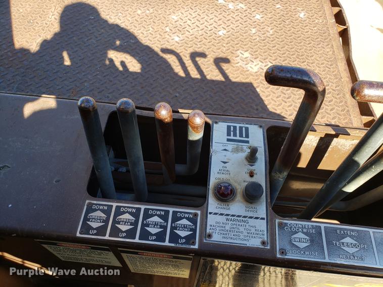 image for item DD3975 1987 Ford F800 crane truck