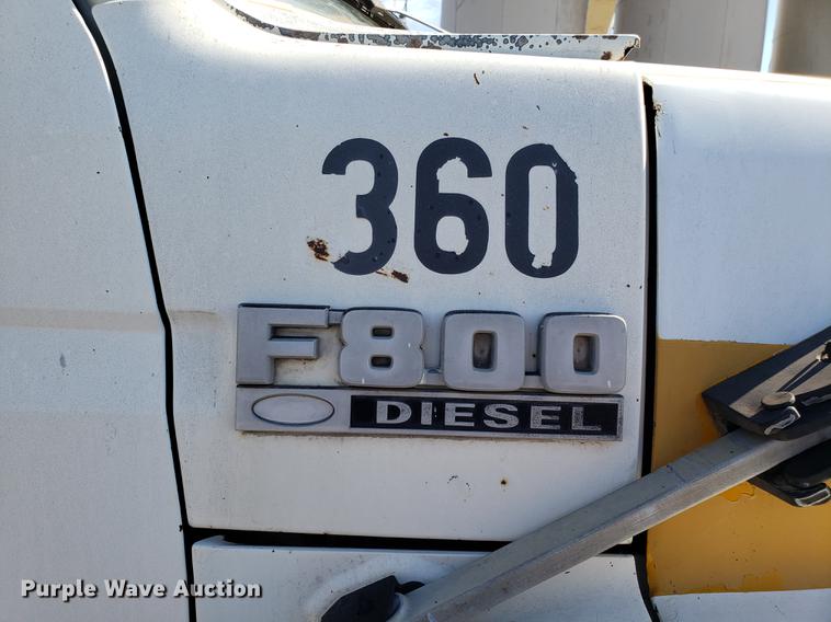 image for item DD3975 1987 Ford F800 crane truck