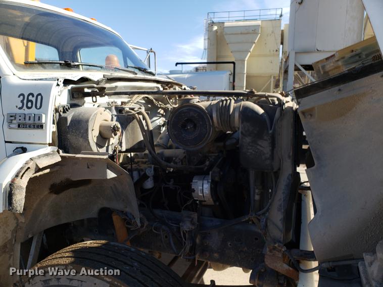 image for item DD3975 1987 Ford F800 crane truck