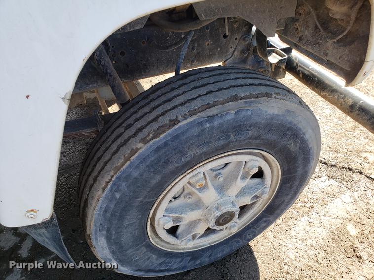 image for item DD3976 1985 Ford LT9000 water truck