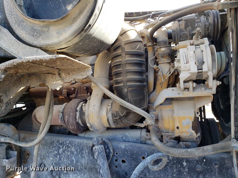 image for item DD3976 1985 Ford LT9000 water truck