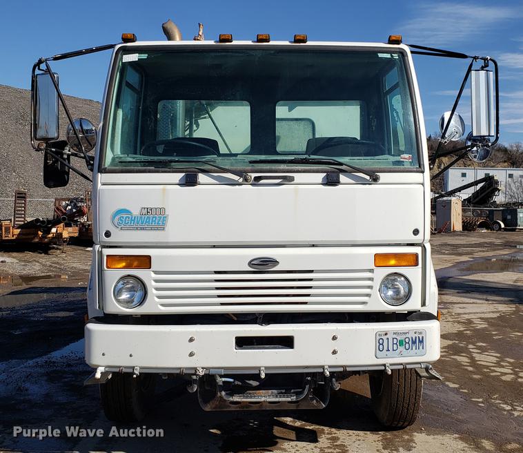 image for item DD3977 2003 Sterling SC8000 street sweeper truck