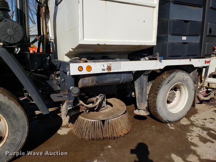 image for item DD3977 2003 Sterling SC8000 street sweeper truck