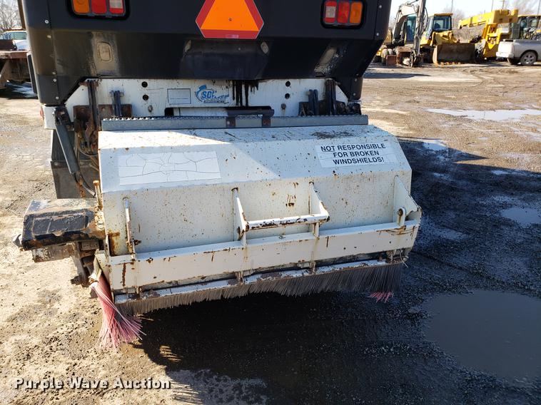 image for item DD3977 2003 Sterling SC8000 street sweeper truck