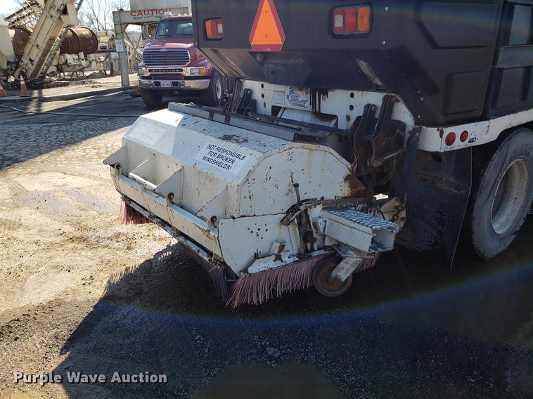 image for item DD3977 2003 Sterling SC8000 street sweeper truck