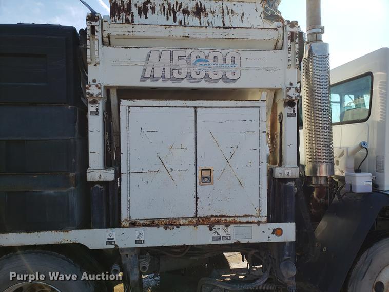 image for item DD3977 2003 Sterling SC8000 street sweeper truck