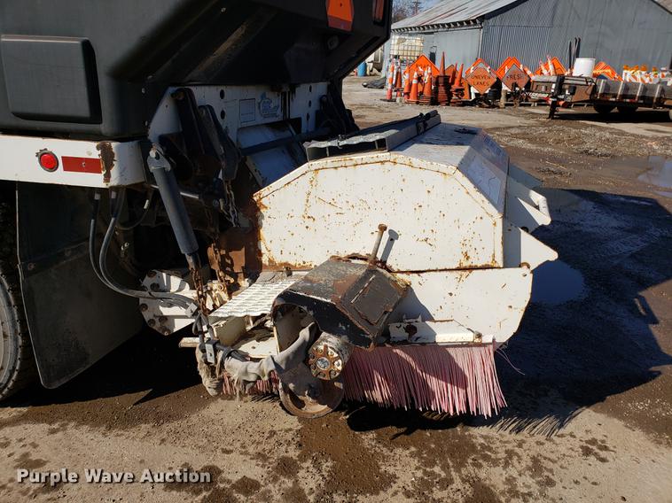 image for item DD3977 2003 Sterling SC8000 street sweeper truck