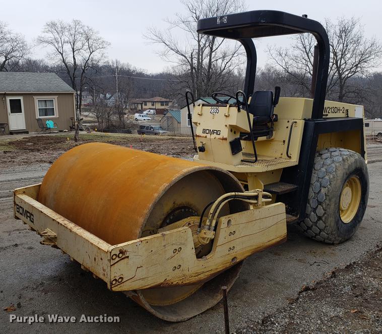 image for item DD3985 1996 Bomag BW213DH-2A single drum vibratory roller