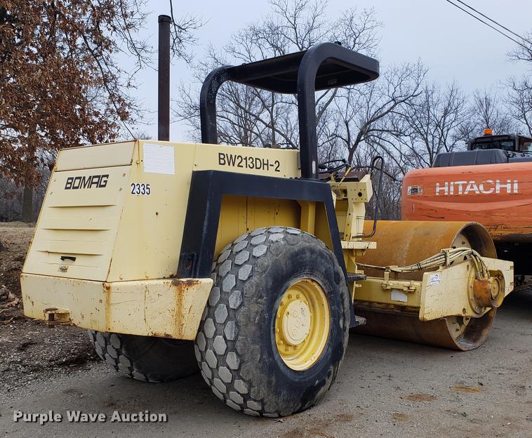 image for item DD3985 1996 Bomag BW213DH-2A single drum vibratory roller