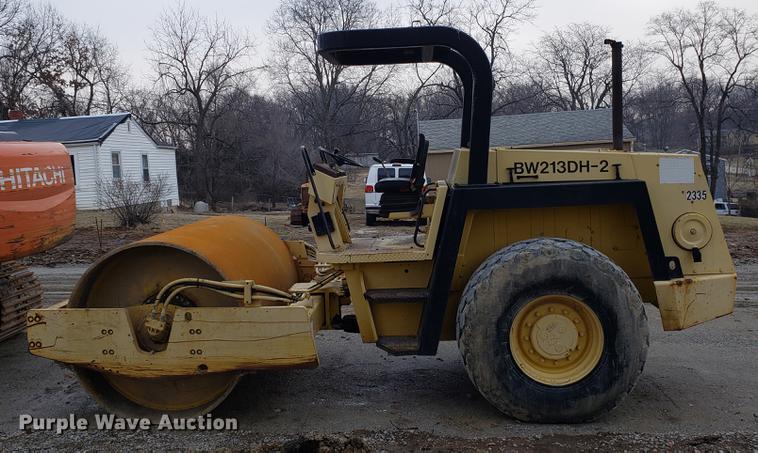 image for item DD3985 1996 Bomag BW213DH-2A single drum vibratory roller