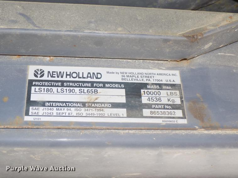 image for item DE7594 2001 New Holland LS180 skid steer