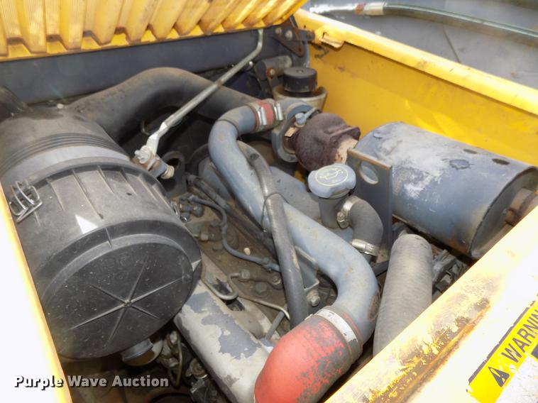 image for item DE7594 2001 New Holland LS180 skid steer