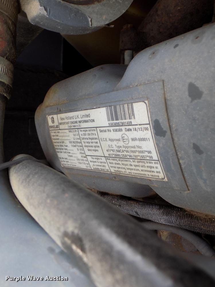 image for item DE7594 2001 New Holland LS180 skid steer