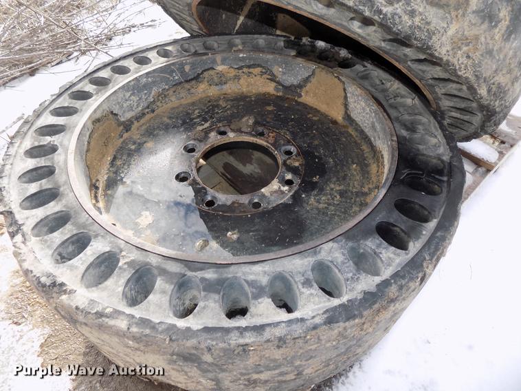 image for item DE7594 2001 New Holland LS180 skid steer