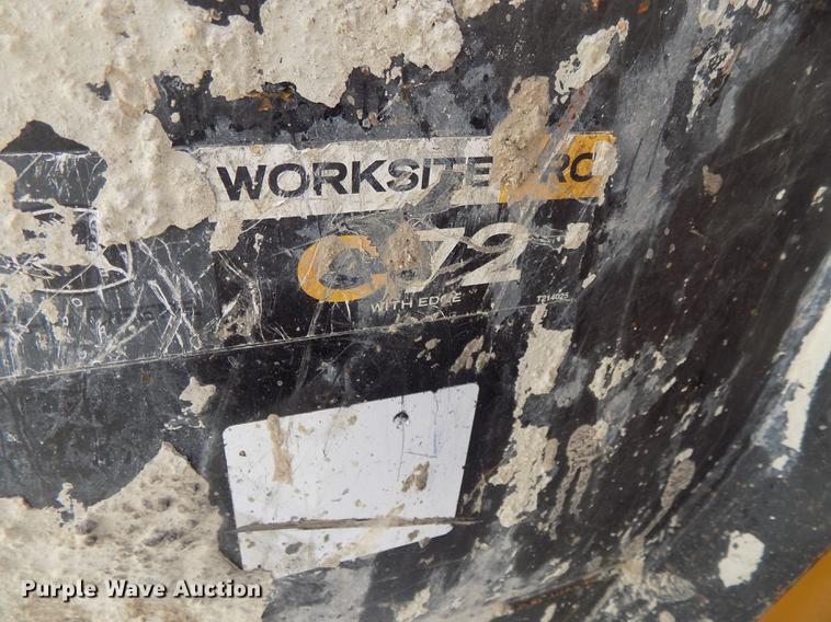 image for item DE7595 2005 John Deere 320 skid steer