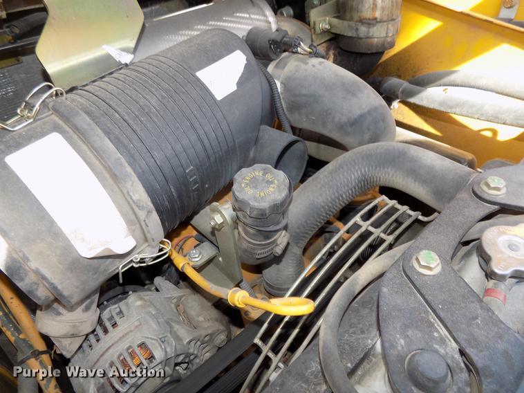 image for item DE7595 2005 John Deere 320 skid steer