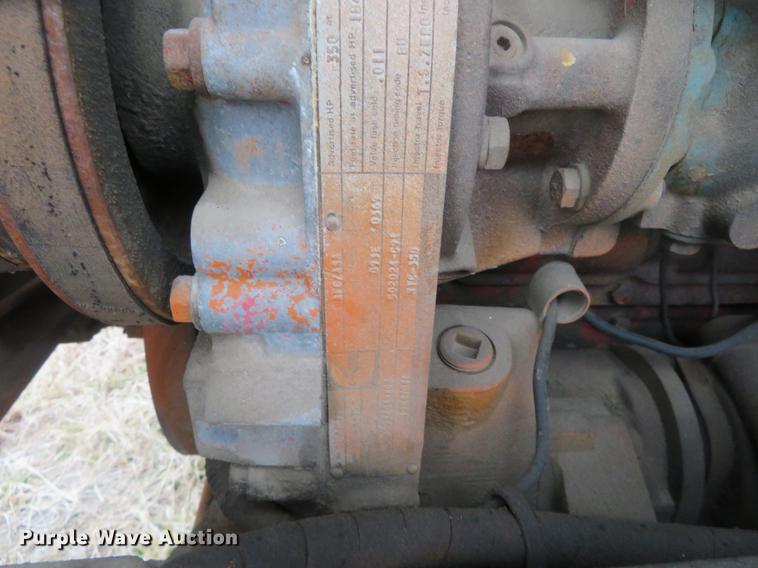 image for item DE8800 1979 International F2574 drilling rig truck