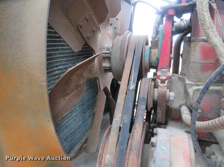 image for item DE8800 1979 International F2574 drilling rig truck