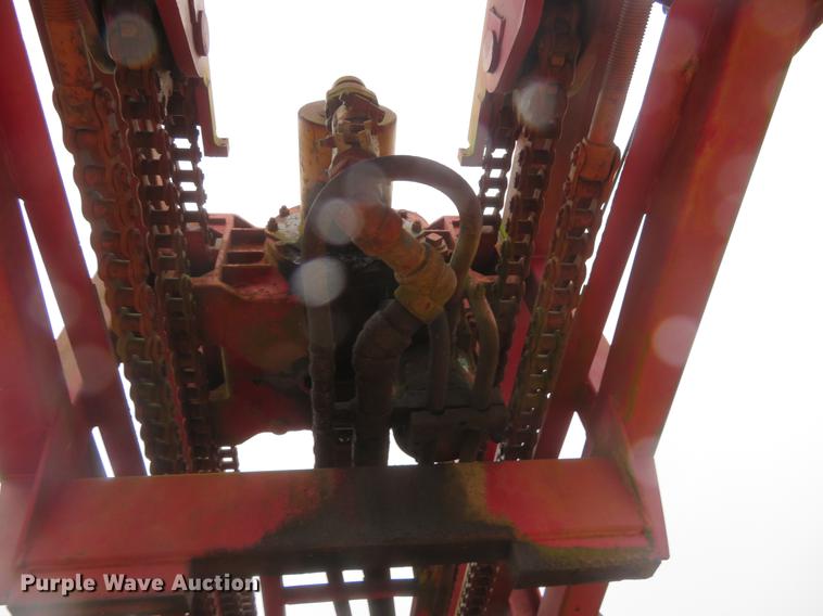 image for item DE8800 1979 International F2574 drilling rig truck