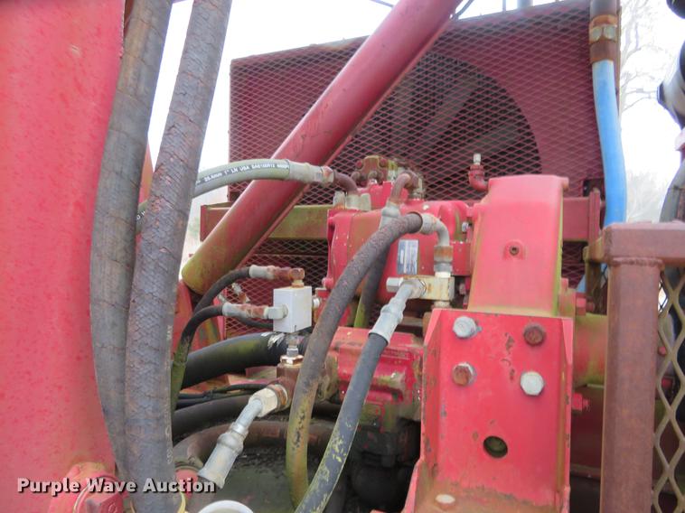 image for item DE8800 1979 International F2574 drilling rig truck