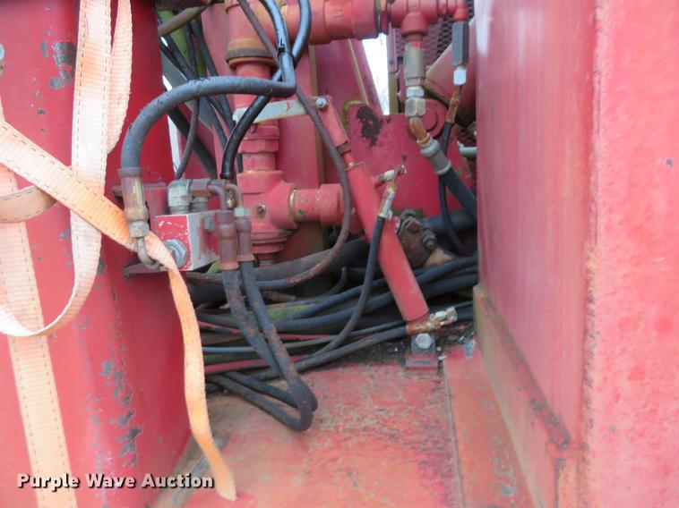 image for item DE8800 1979 International F2574 drilling rig truck