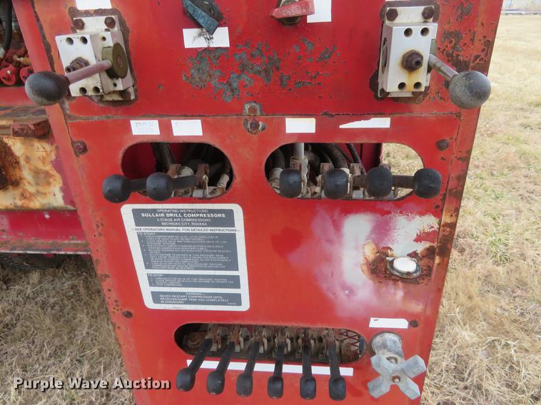 image for item DE8800 1979 International F2574 drilling rig truck