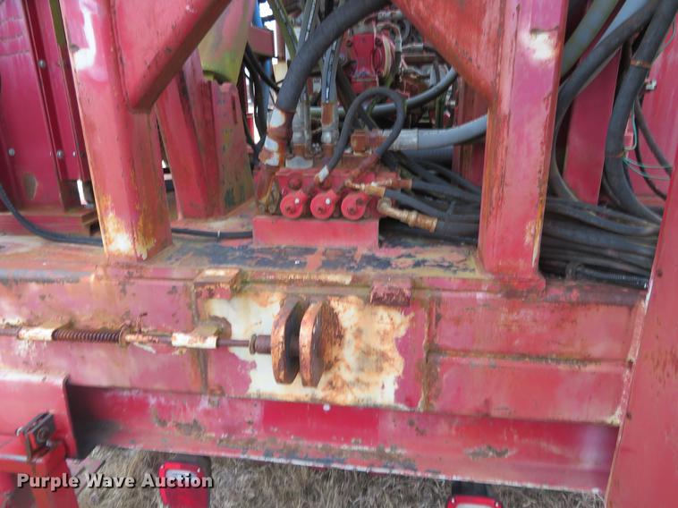 image for item DE8800 1979 International F2574 drilling rig truck