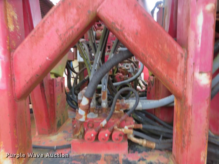 image for item DE8800 1979 International F2574 drilling rig truck