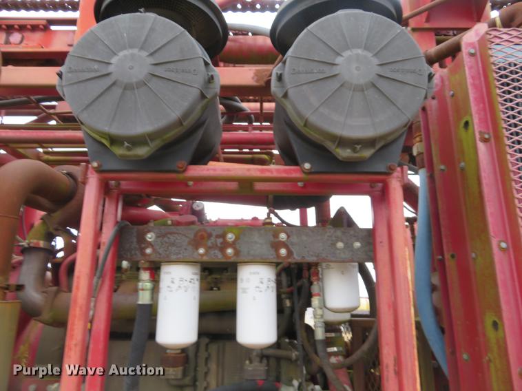 image for item DE8800 1979 International F2574 drilling rig truck