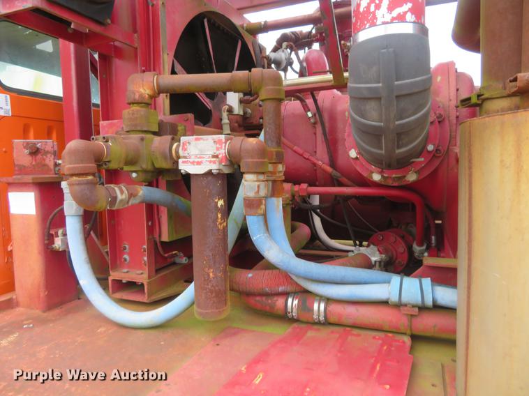 image for item DE8800 1979 International F2574 drilling rig truck