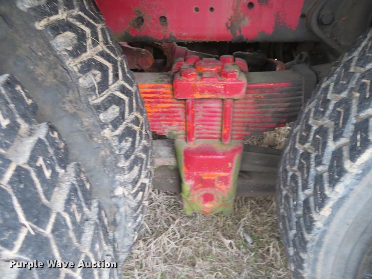 image for item DE8800 1979 International F2574 drilling rig truck