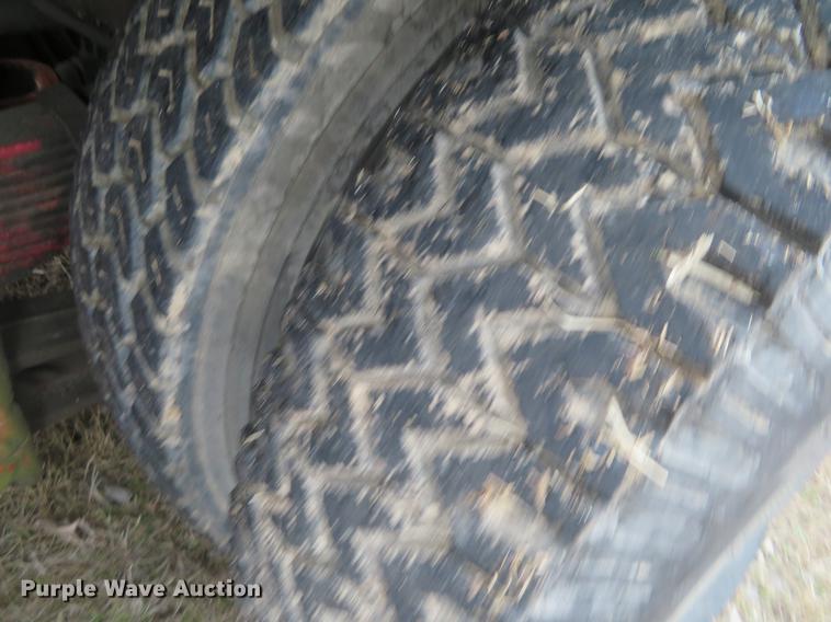 image for item DE8800 1979 International F2574 drilling rig truck