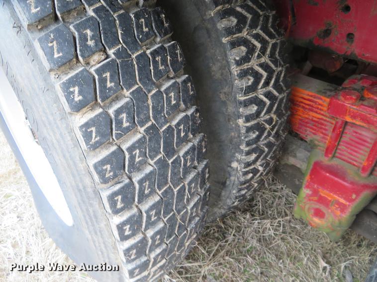 image for item DE8800 1979 International F2574 drilling rig truck