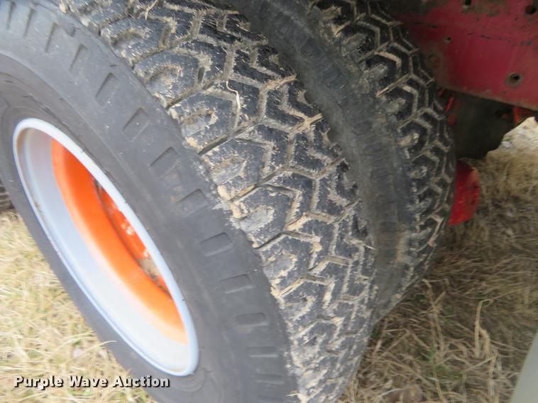 image for item DE8800 1979 International F2574 drilling rig truck