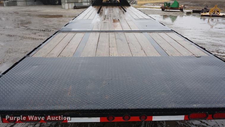 image for item DF7621 2010 Load Max hydratail equipment trailer