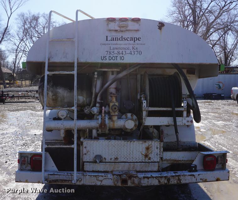 image for item DF7626 1981 International S1800 tank truck