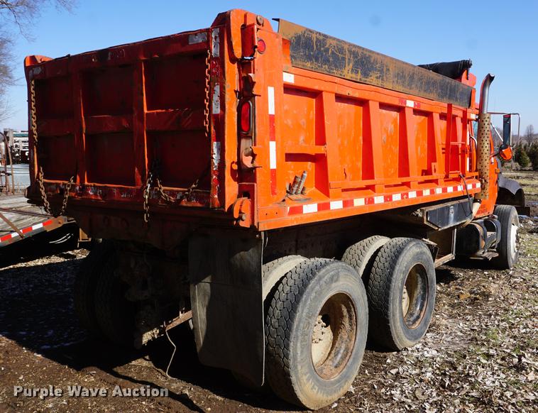 image for item DF7628 1991 International 4900 dump truck