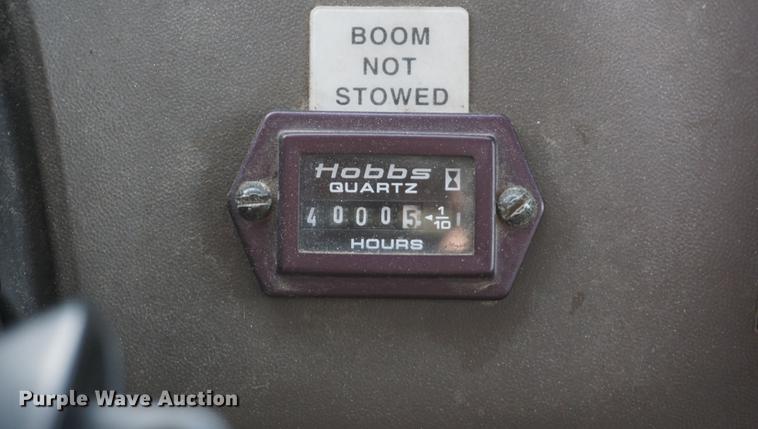 image for item DF7629 2004 Ford F550 Super Duty bucket truck