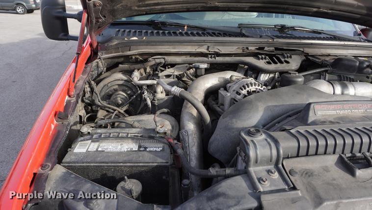 image for item DF7629 2004 Ford F550 Super Duty bucket truck