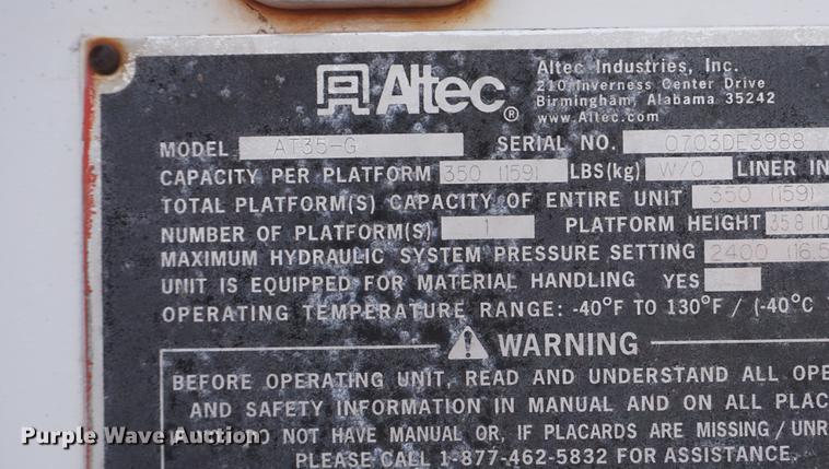 image for item DF7629 2004 Ford F550 Super Duty bucket truck