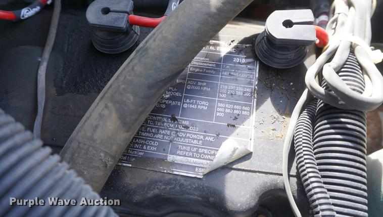 image for item DF7630 2009 International 7300 service truck