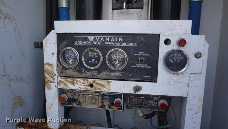 image for item DF7630 2009 International 7300 service truck