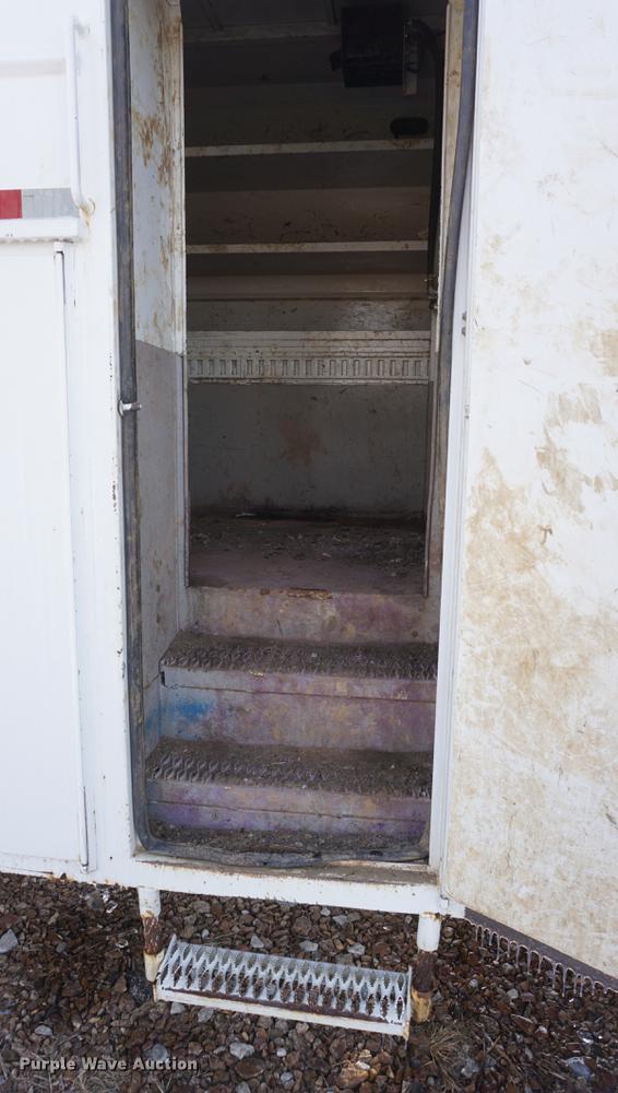 image for item DF7630 2009 International 7300 service truck