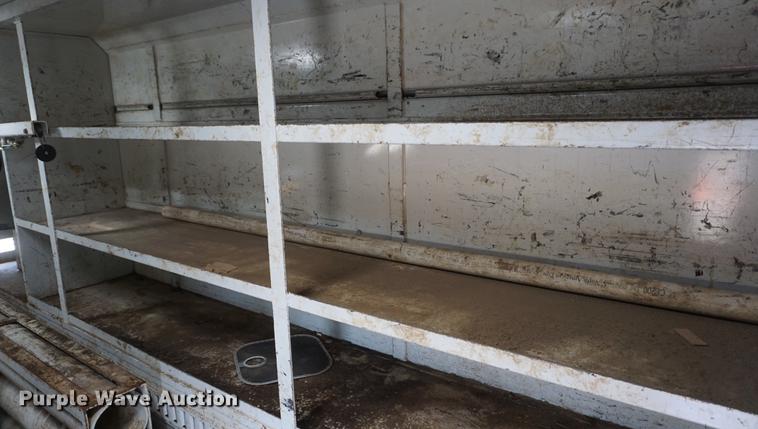 image for item DF7630 2009 International 7300 service truck