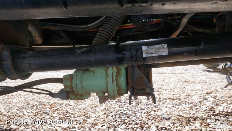 image for item DF7630 2009 International 7300 service truck