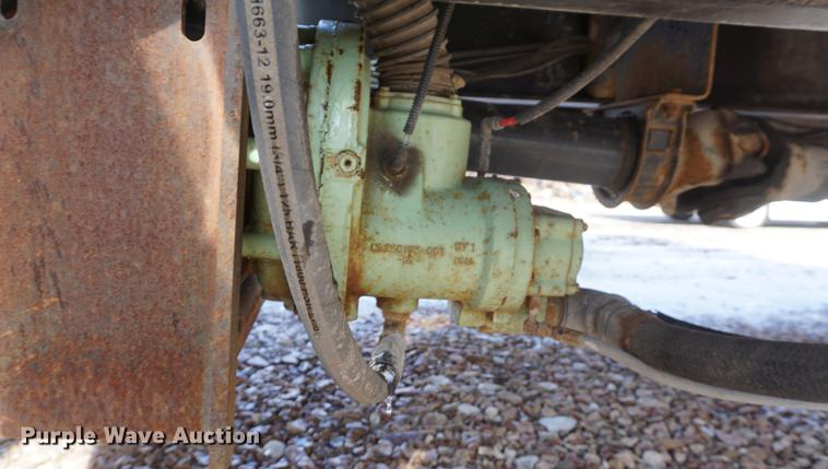 image for item DF7630 2009 International 7300 service truck