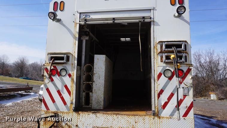 image for item DF7630 2009 International 7300 service truck