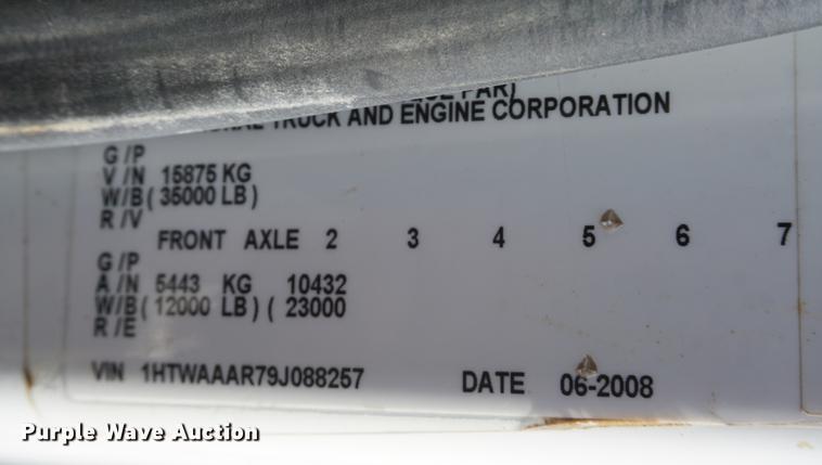 image for item DF7630 2009 International 7300 service truck